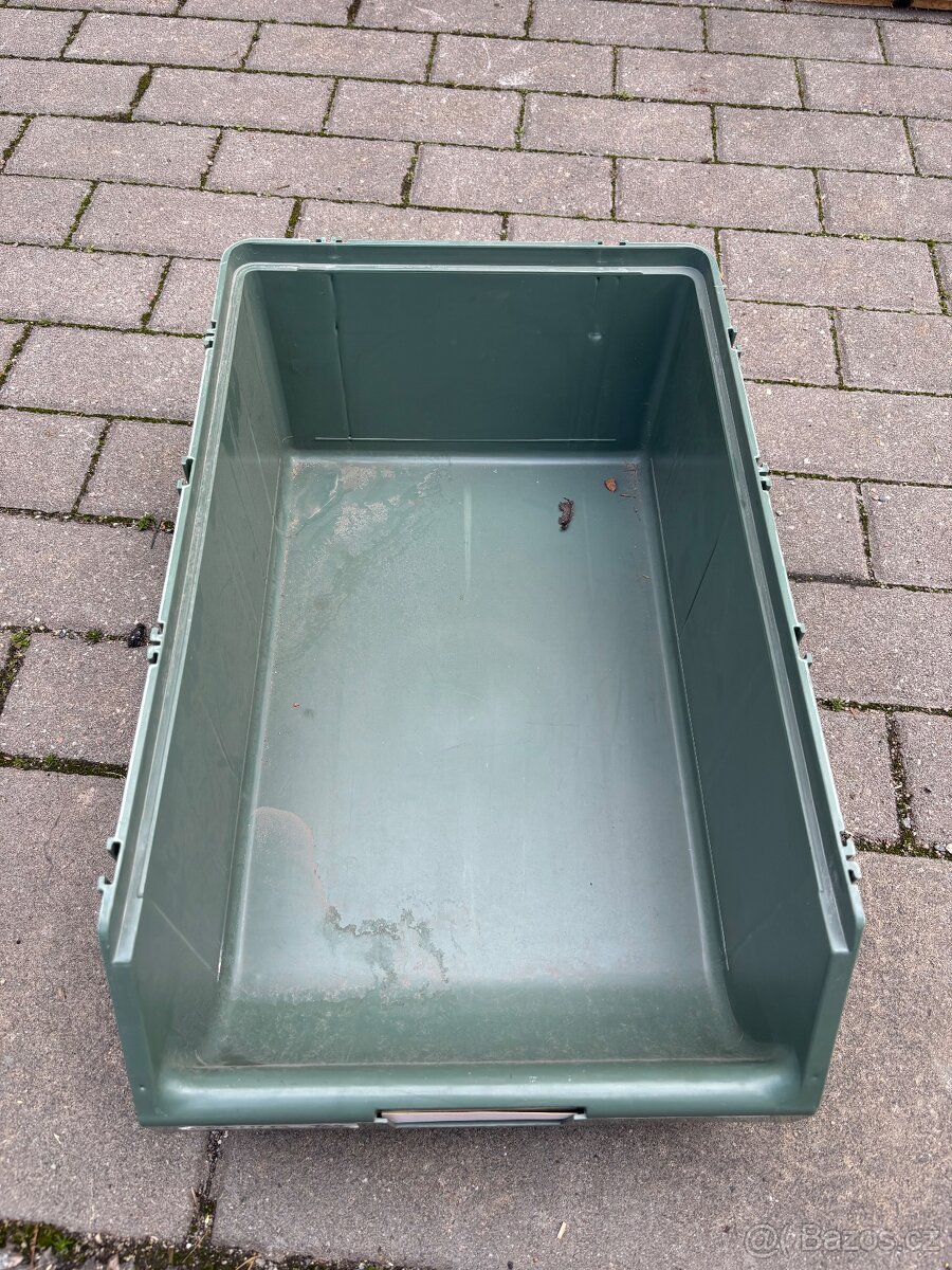 Plastové boxy přepravky Bedynky