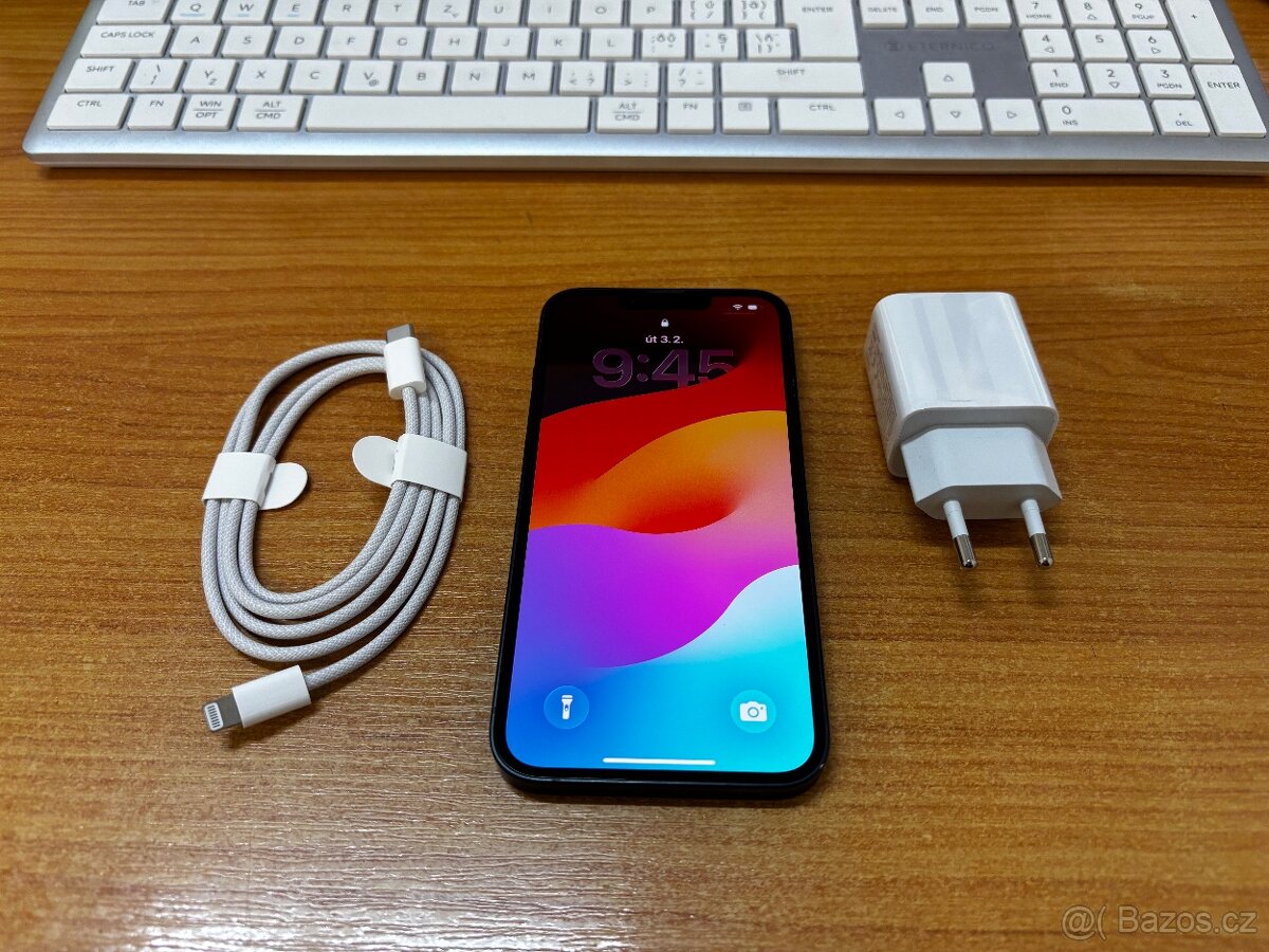 Apple iPhone 14 - 128 GB Černý