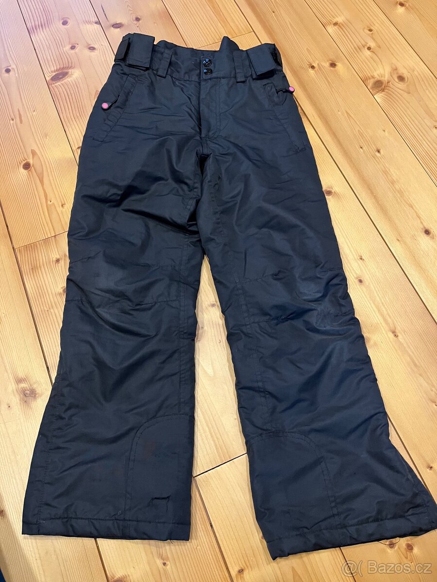 Zimni kalhoty Reserved, vel. 134