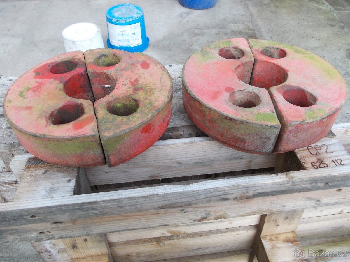 Závaží do předních kol na RS09.