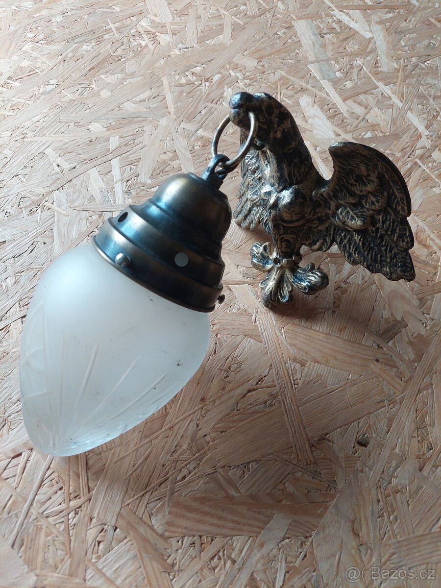 Lampička nástěnná s ptákem