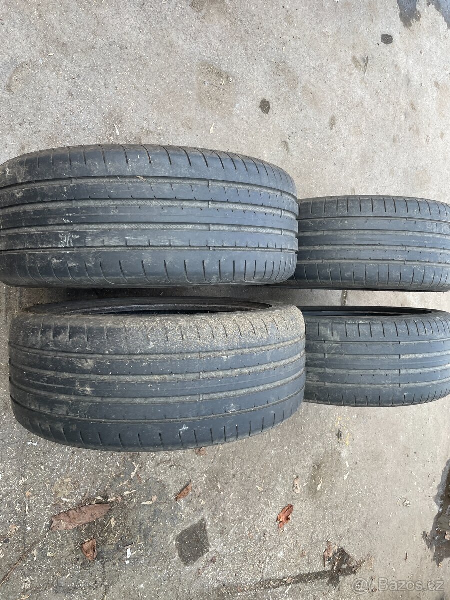 Letní pneumatiky 235/45 R18 4 Ks
