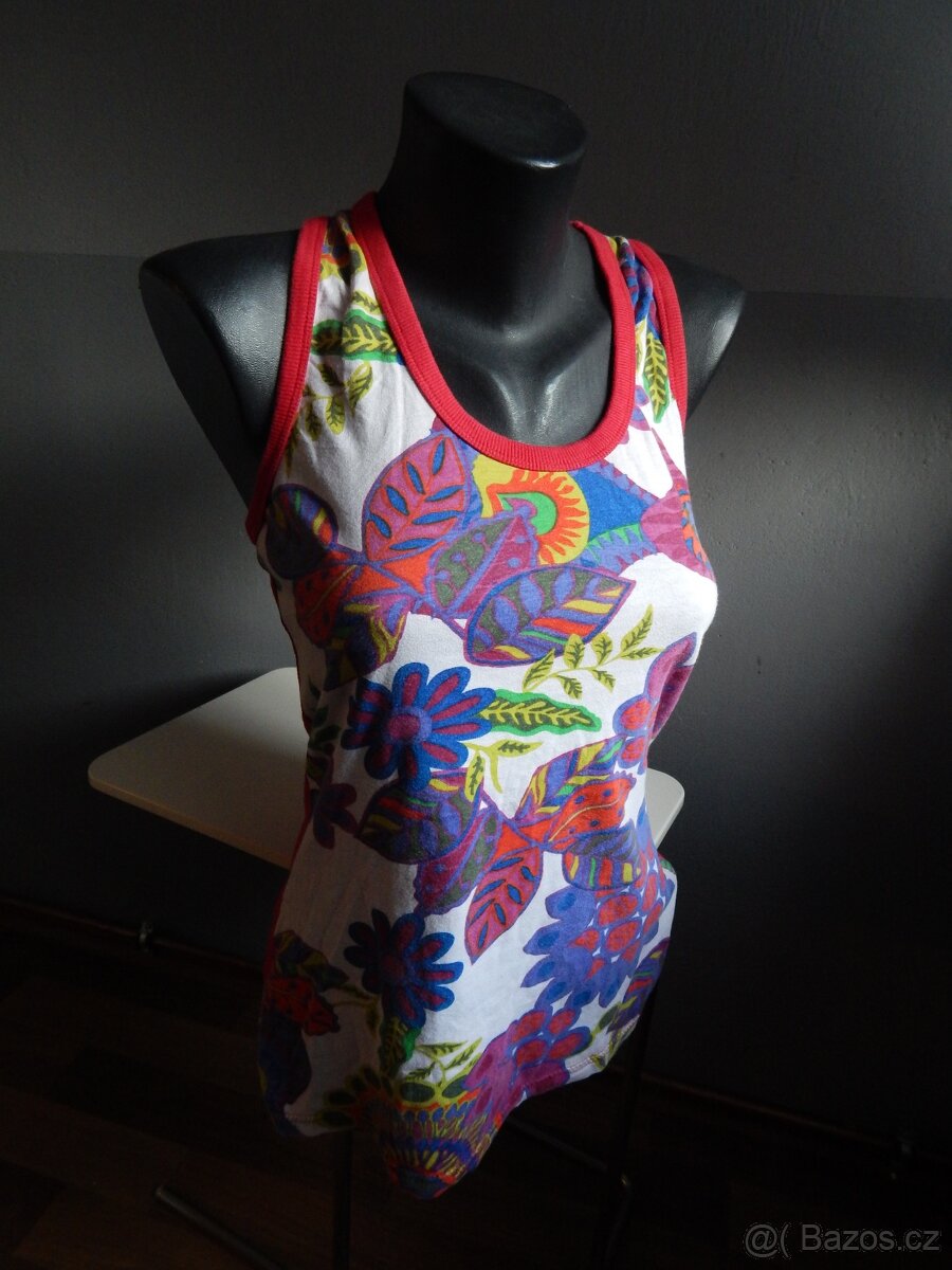 Desigual tílko vel.M