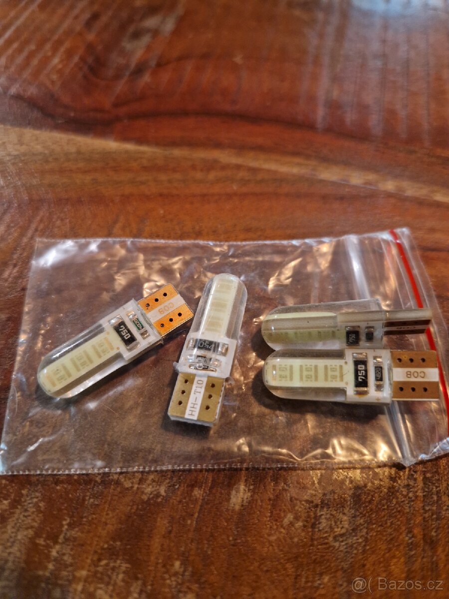 LED žárovky T10 W5W