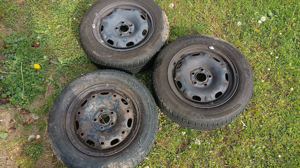 Prodám 3 kusy kol R14 5x100