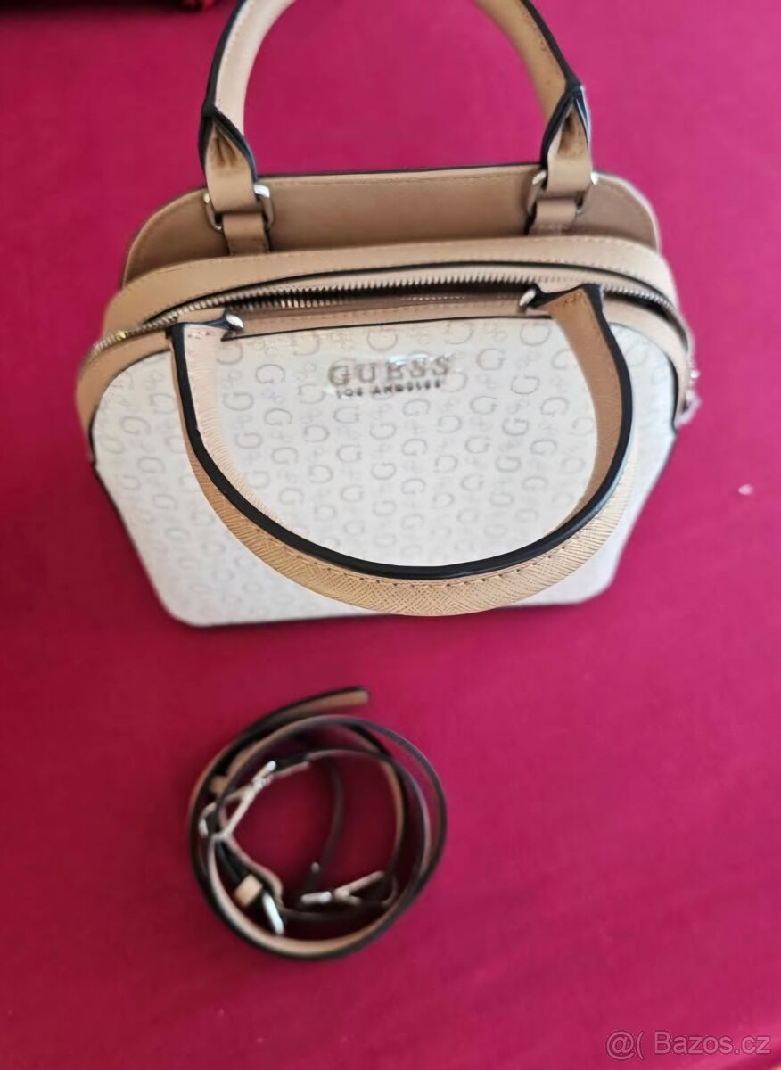 Kabelka Guess