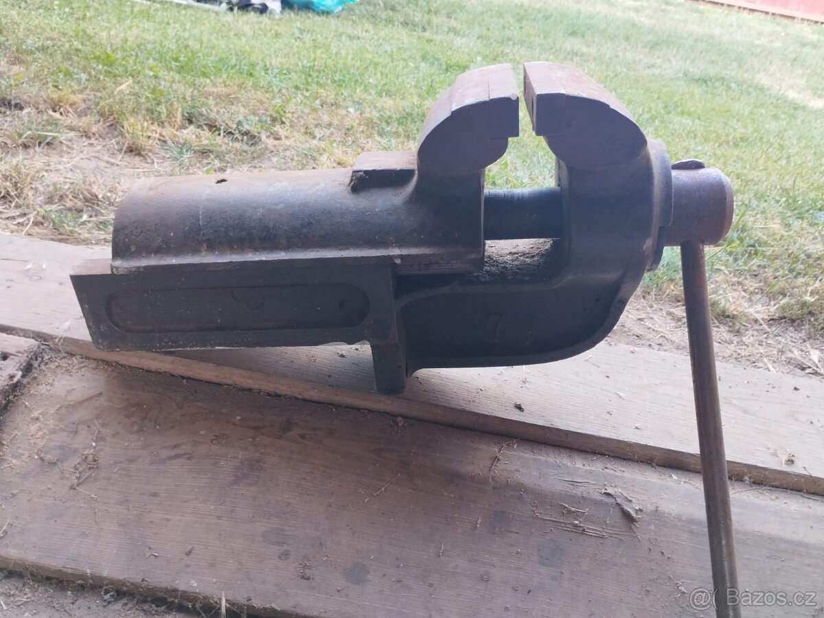 Svěrák 30 kg