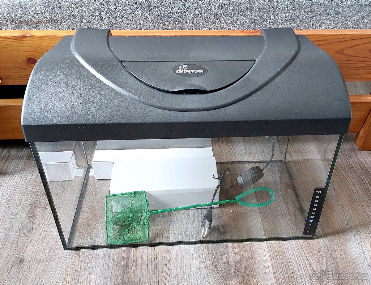 Akvarijní set Diversa 54l + substrát