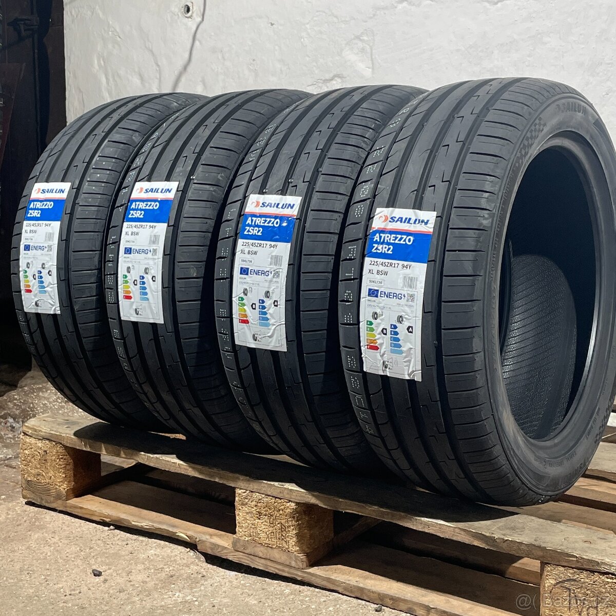 Uplně nové letní pneu 225/45 R17 94Y Sailun