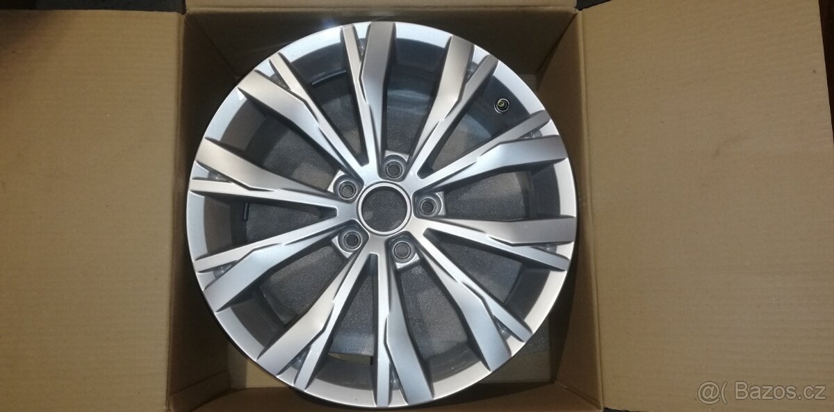 Orig Alu disk VW 5NA601025 8Z8, 7Jx17 ET40 pro Tiguan