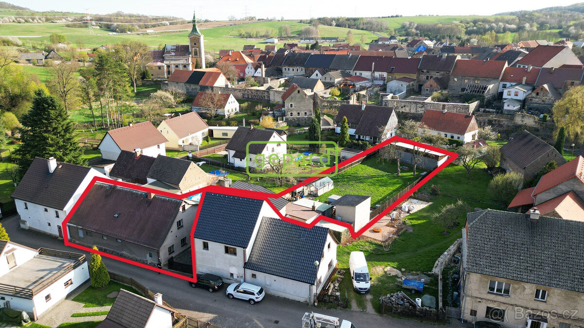 Rodinný dům s vedlejšími stavbami, Kravaře, ul. Pod Lipou 13