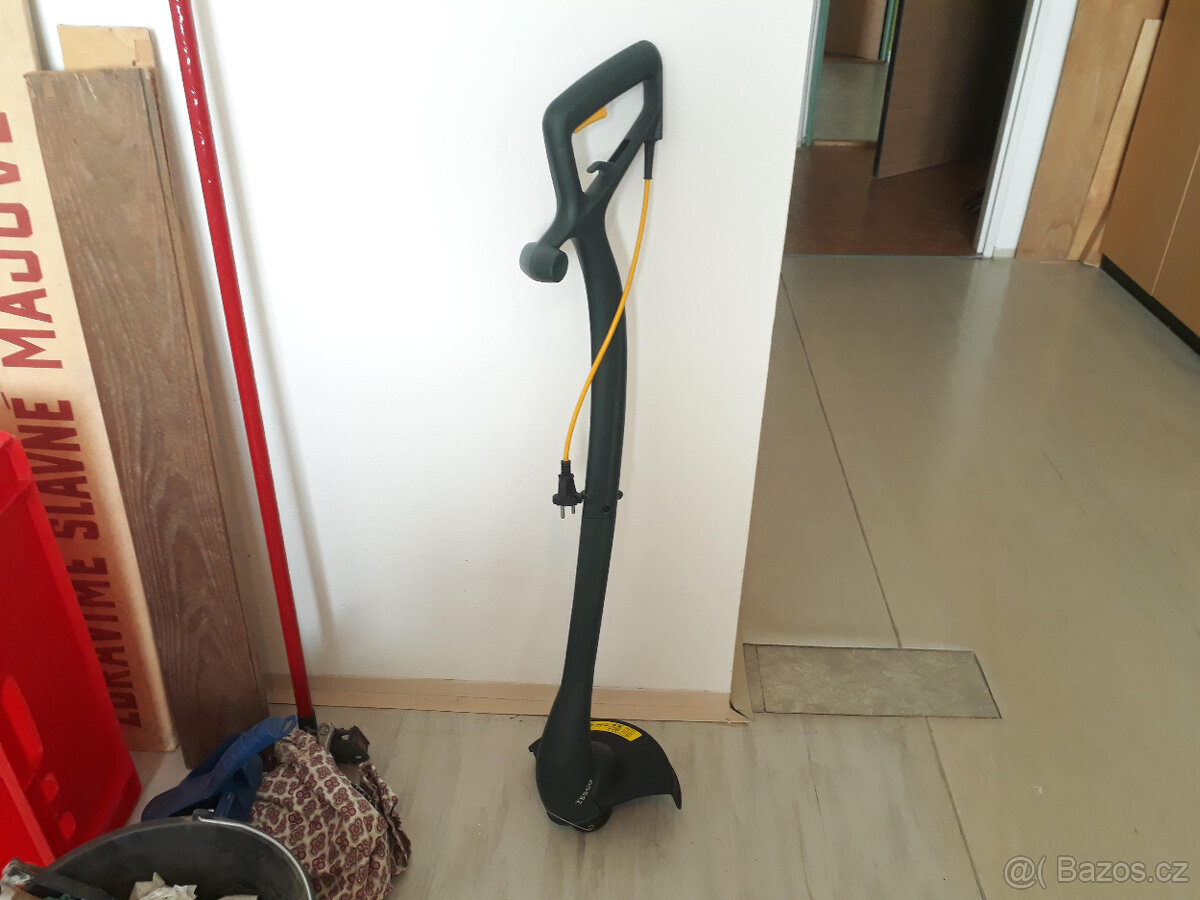 Strunová elektrická sekačka TESCO