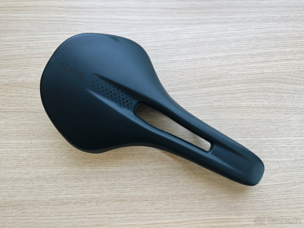 Silniční sedlo Fizik Antares R5