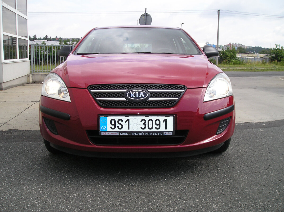 K I A CEED 1.4-16V 80KW RV-2009-KOUPENO V ČR-