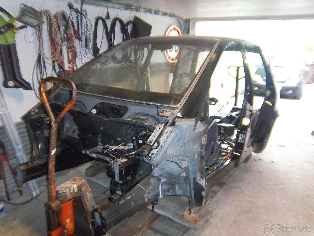 Mercedes w168, karoserie