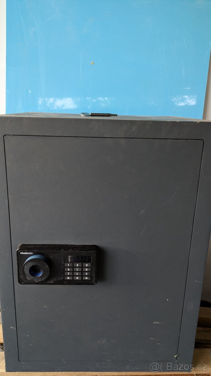 Prodám trezor Alpha 61cm