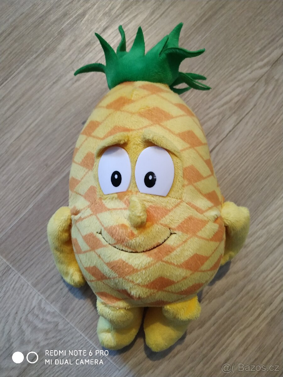 Plyšák ananas