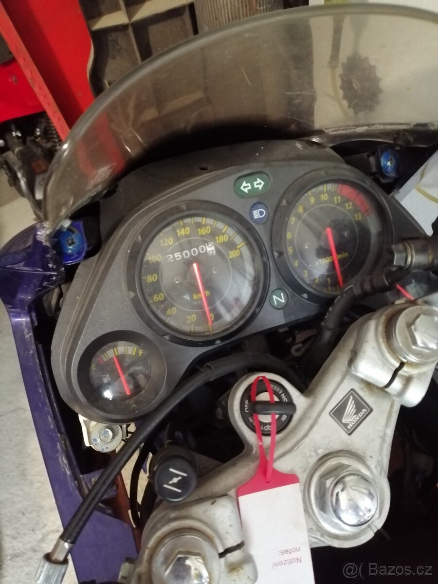Honda cbr 125 r .REPSOL