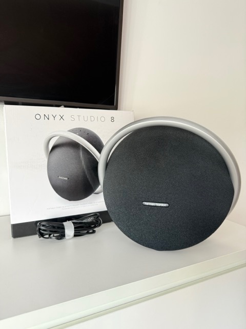 Harman Kardon Onyx Studio 8 Bluetooth reproduktor