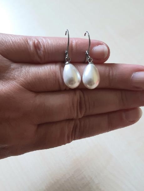 Ocelové náušnice s perlou