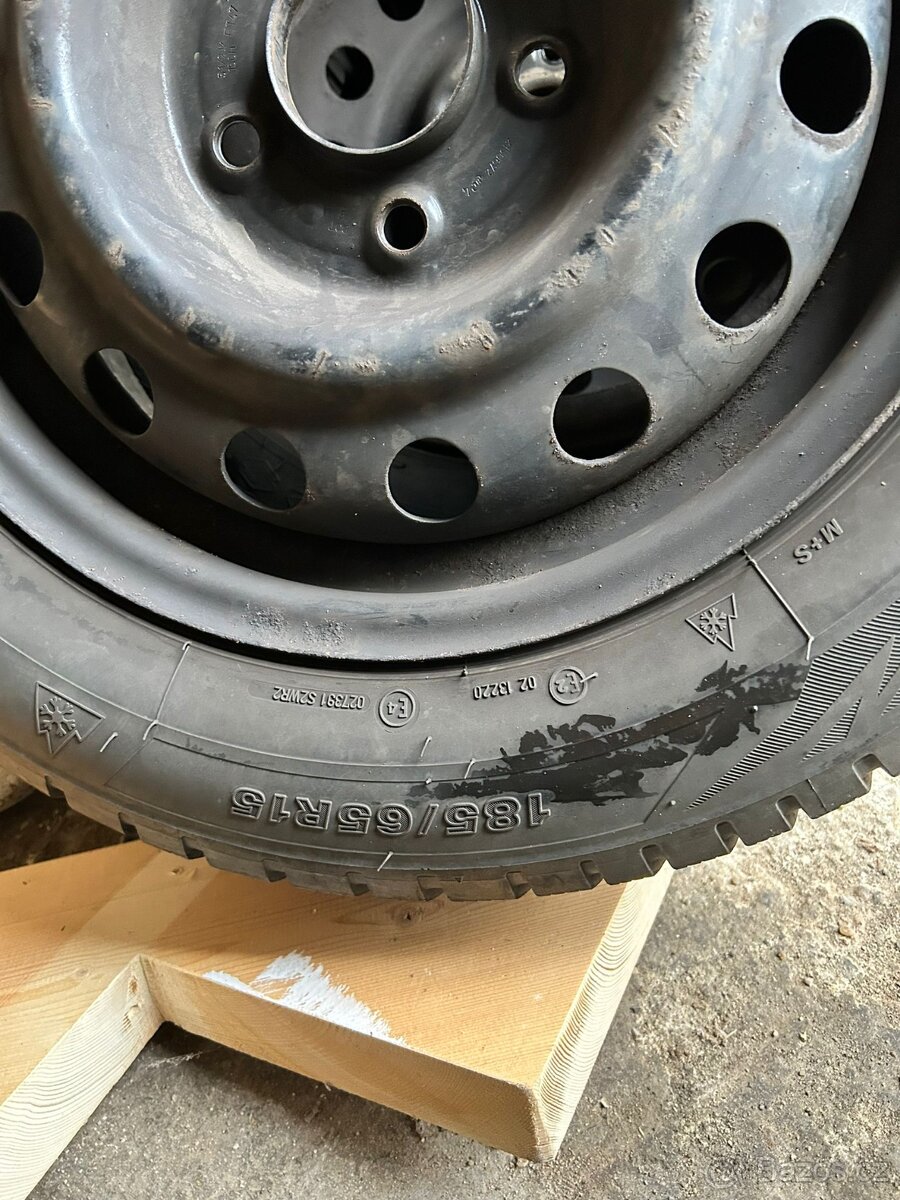 Zimní pneumatiky na diskách, 185/65 R15