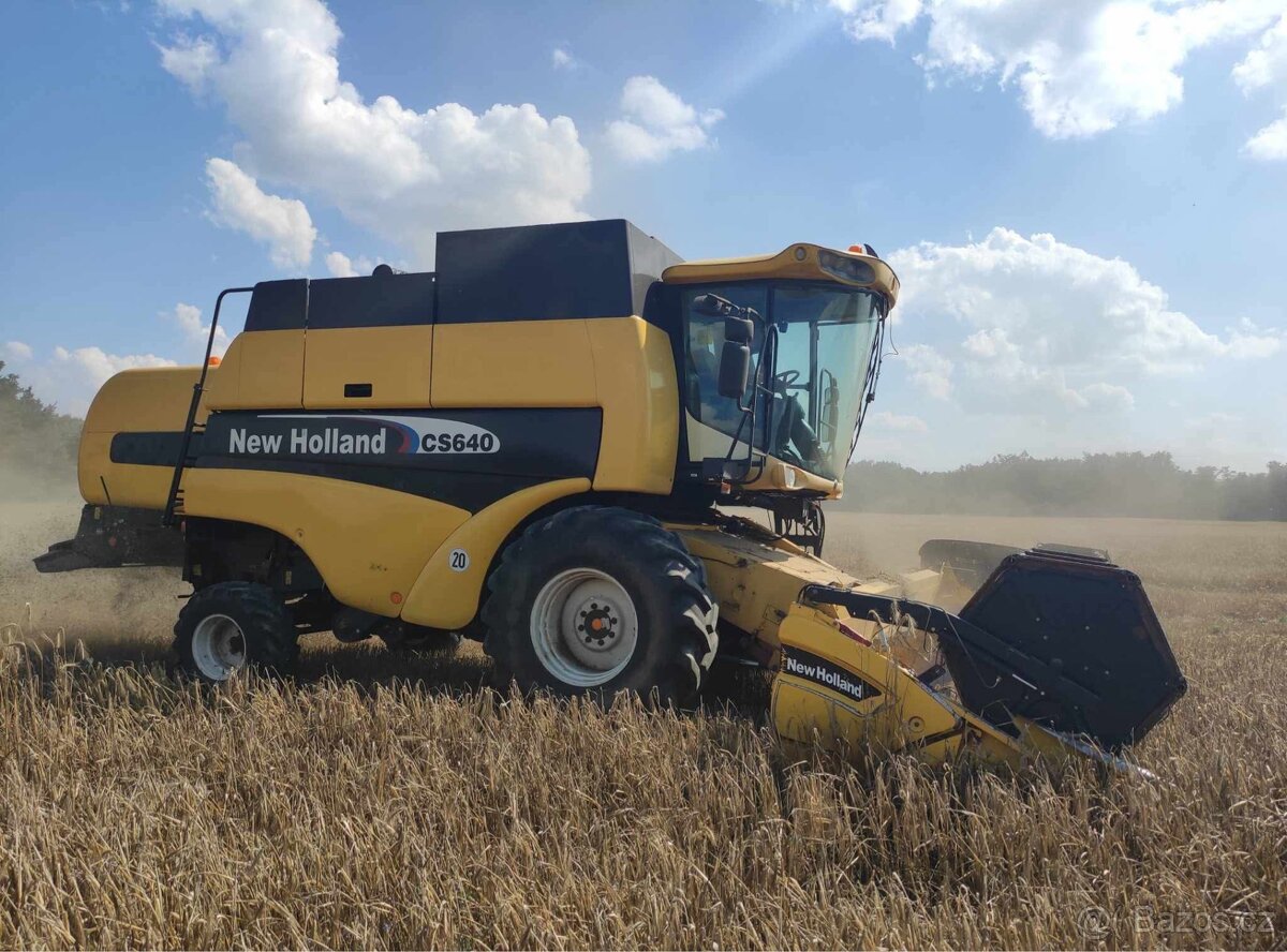 Kombajn New Holland CS640