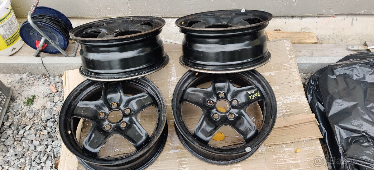 Volkswagen disky + puklice