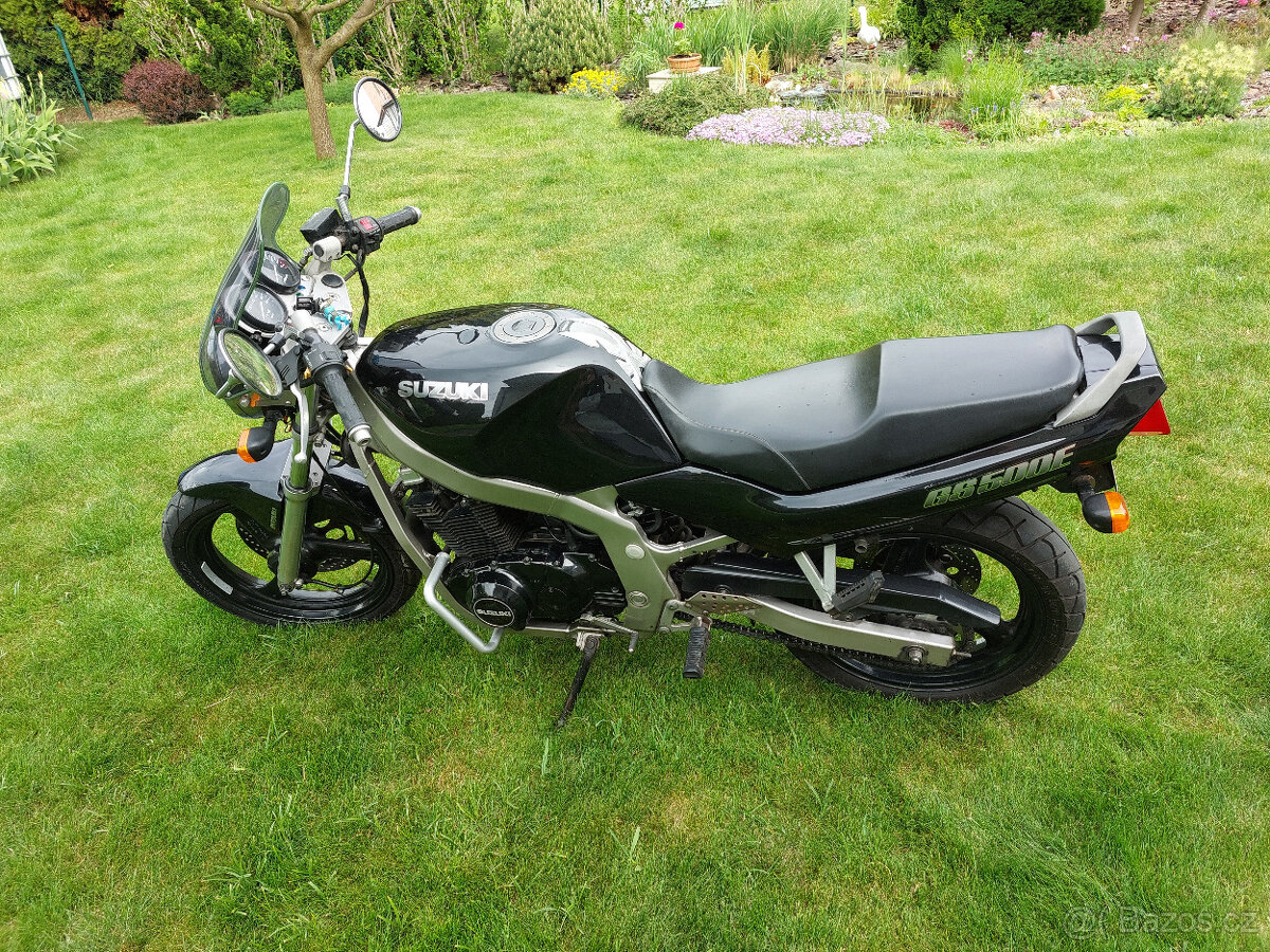 Suzuki GS 500 E