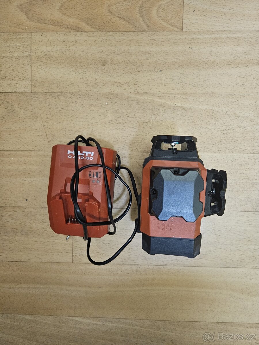 Hilti Zelený multiliniový laser PM 30-MG