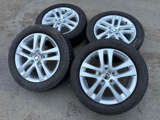 Alu kola celoroční r16