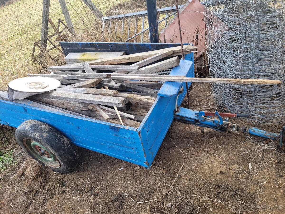 Vozík za teru, traktor