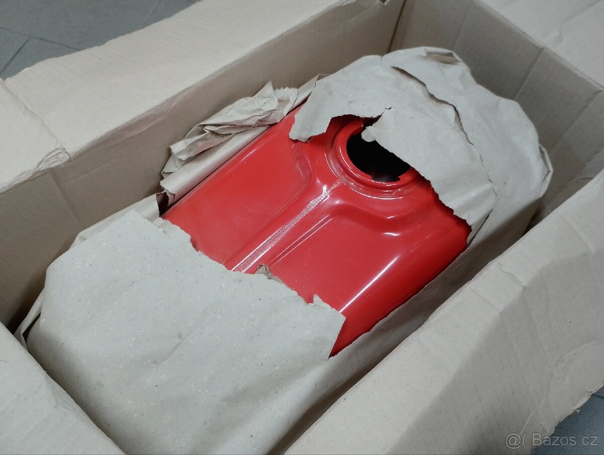 Jawa 638 nová nádrž