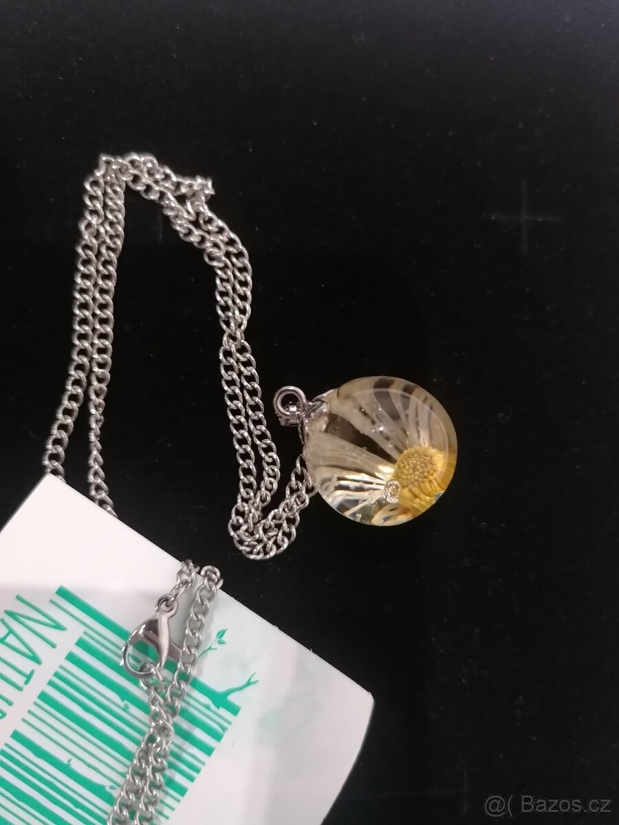 Náhrdelník se sedmikráskou