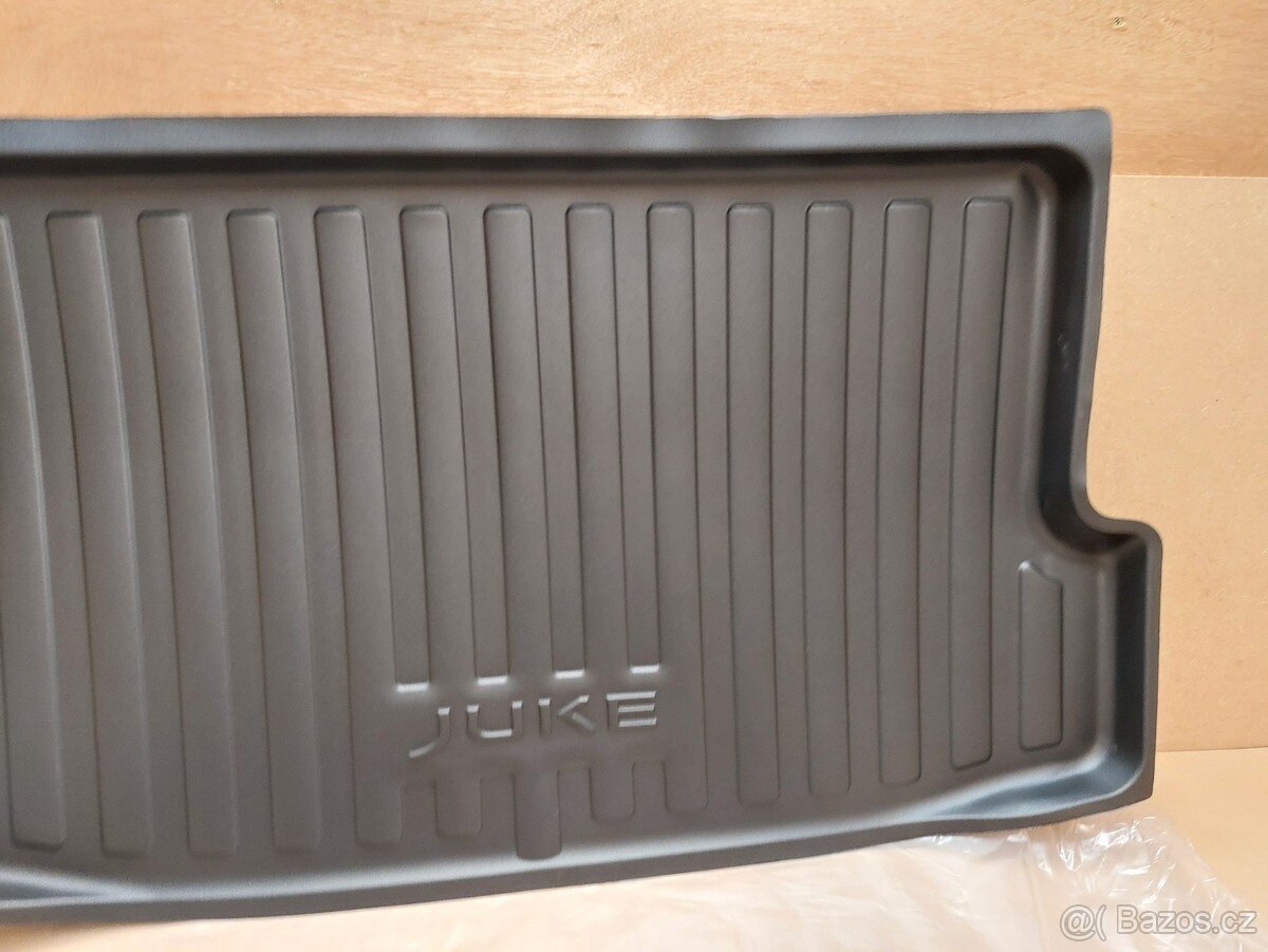 Vanička kufra Nissan Juke