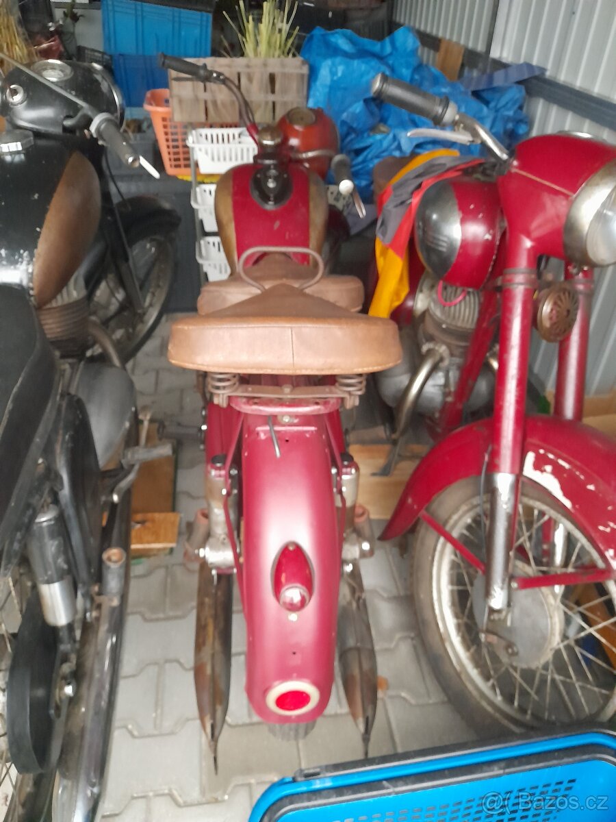 Jawa 250 perák