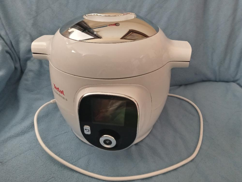 Multifunkční hrnec Tefal, tlakový, keramický