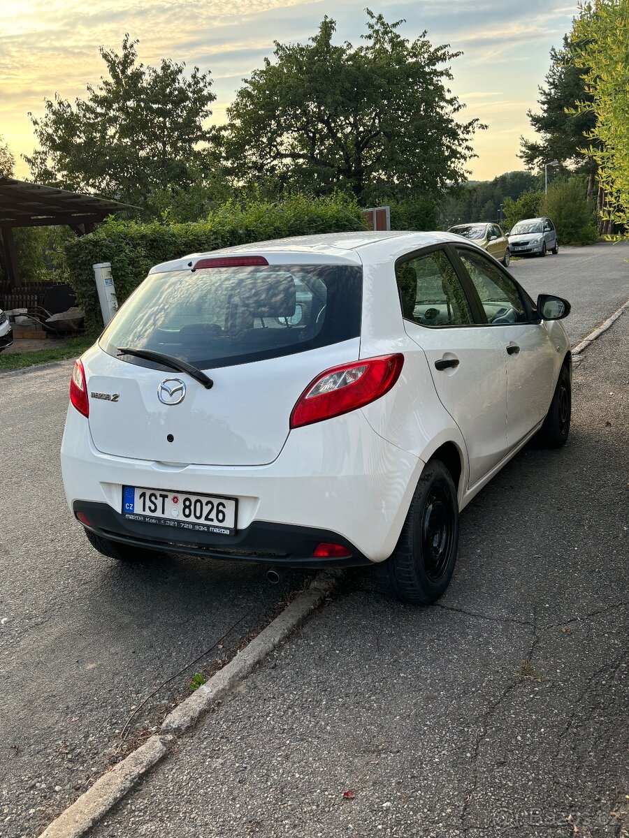 Mazda 2 2011. Nová stk