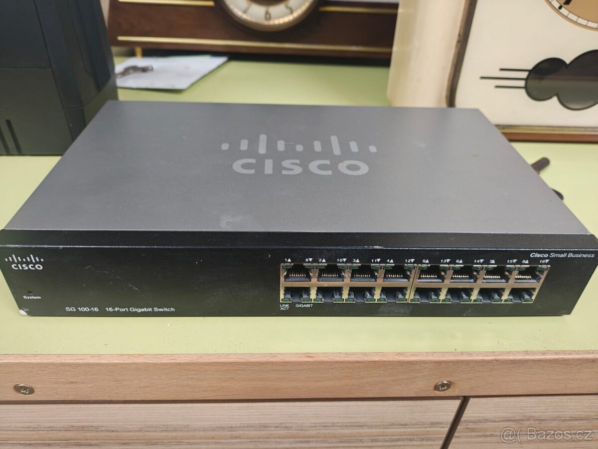 Cisco SG100-16 switch