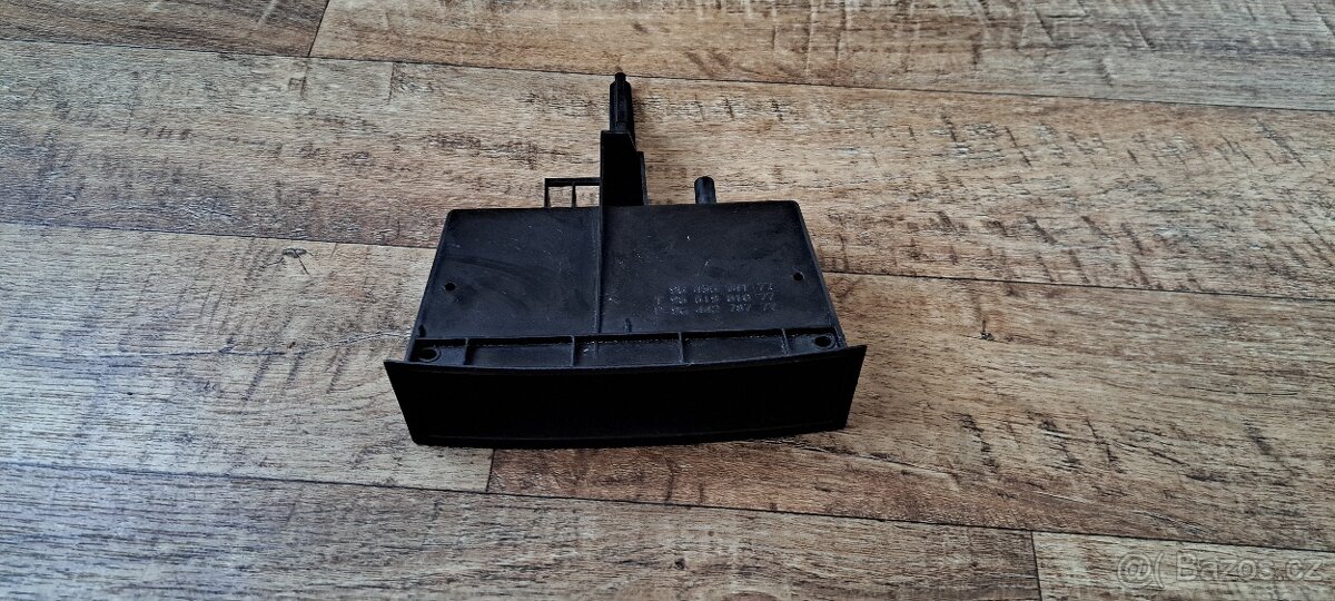 Kastlík pod/nad rádio Citroen C3 - orig.