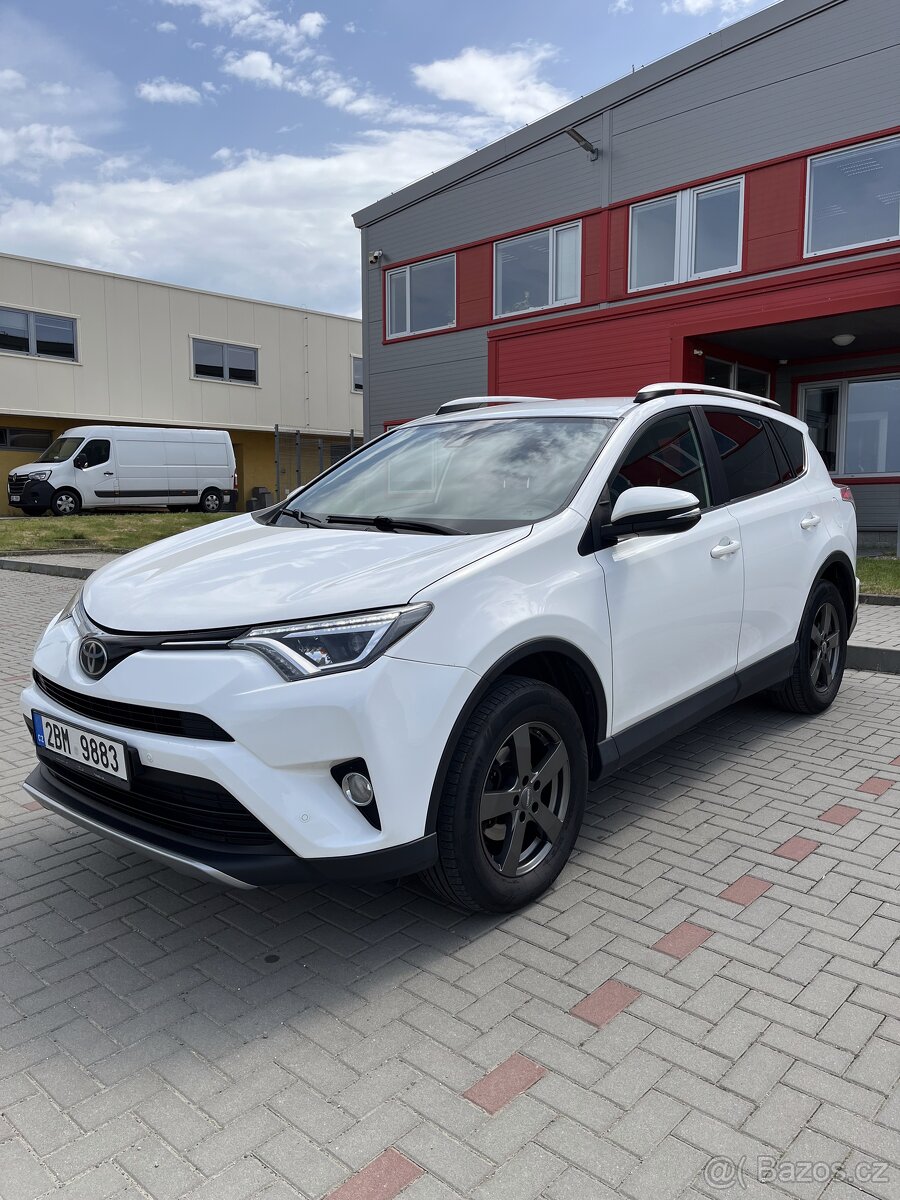 Toyota RAV4 2.0/105kW