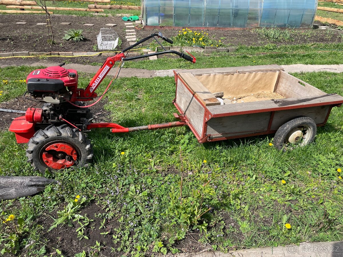 Převodovka vari+ brzděný vlek. Bez motoru.