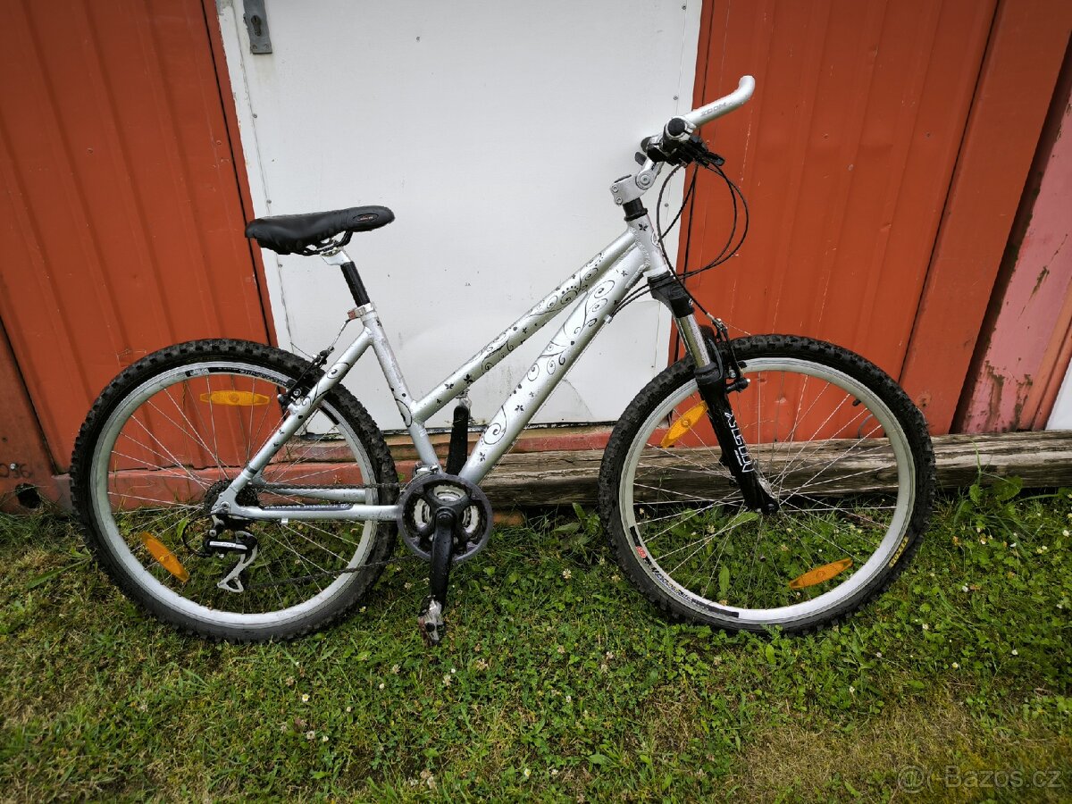 Dámské kolo Favorit