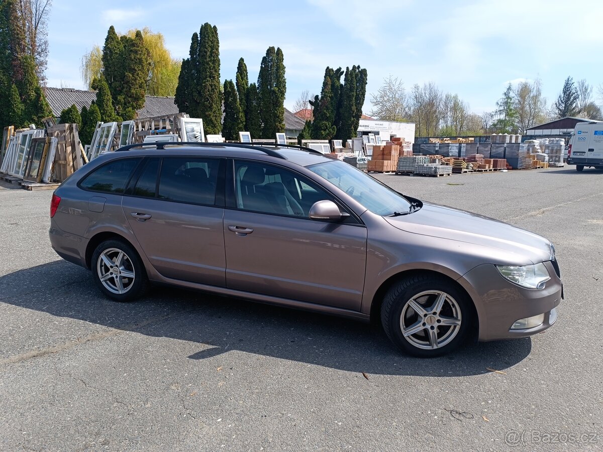 Škoda Superb combi II, 2.0 TDi, r.v. 2010, automat