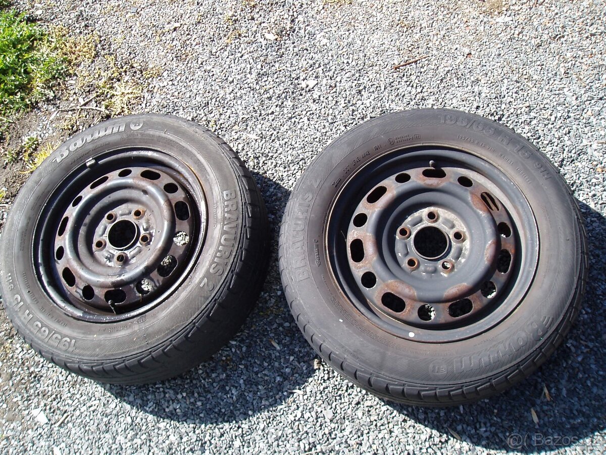 2x 15" plechové disky na Mazda.