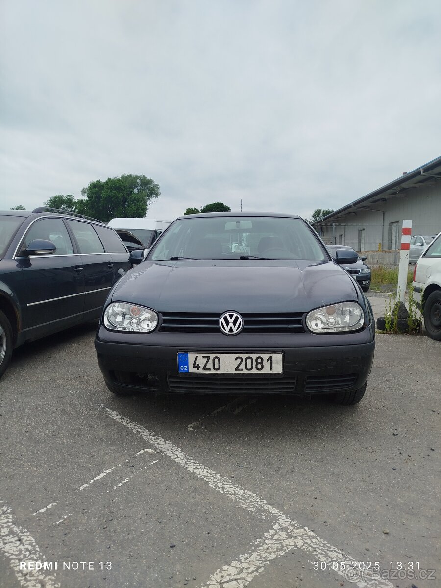 Golf 2002 1.6 benzin
