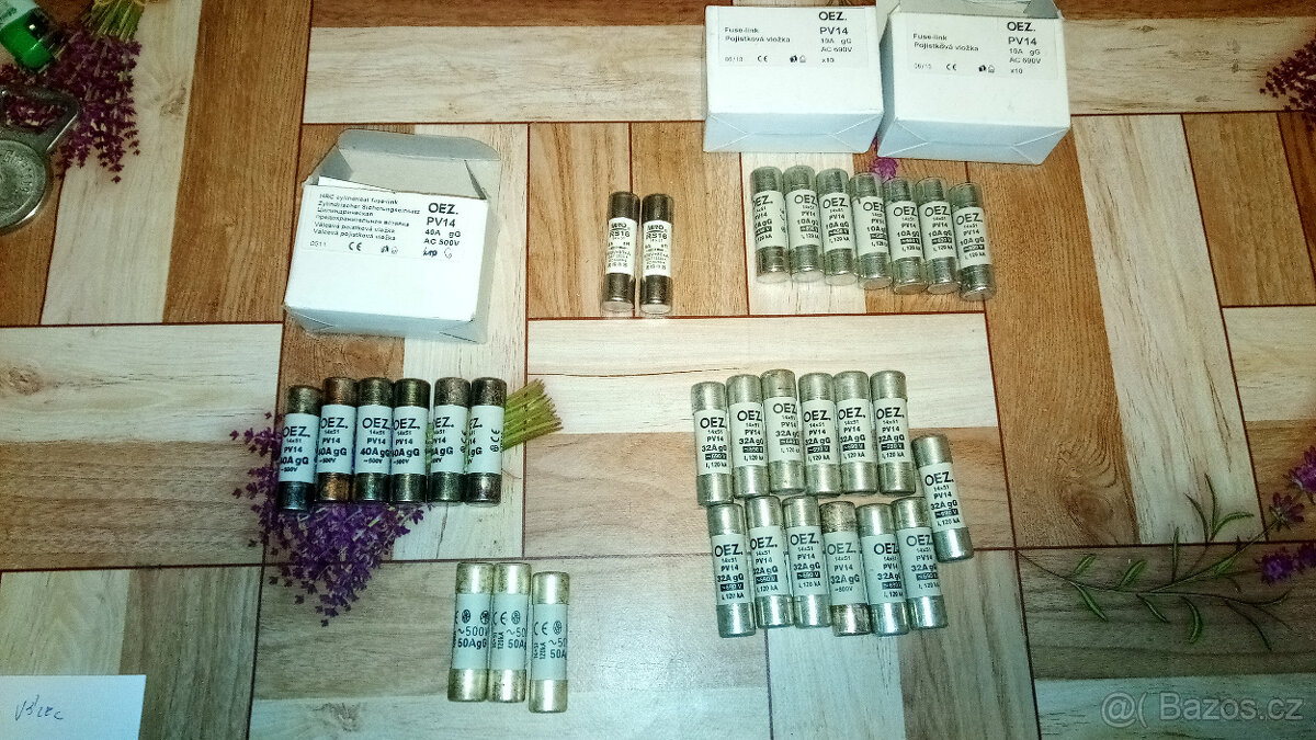 Válcové pojistky vel. 14x51 více kusů, více typů dle počtu A