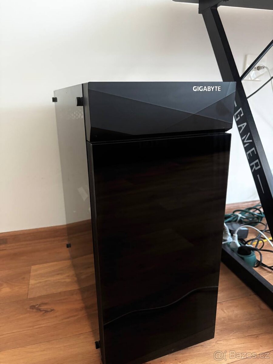 Herní PC – i5‑12400F • XFX RX 7800 XT WHITE
