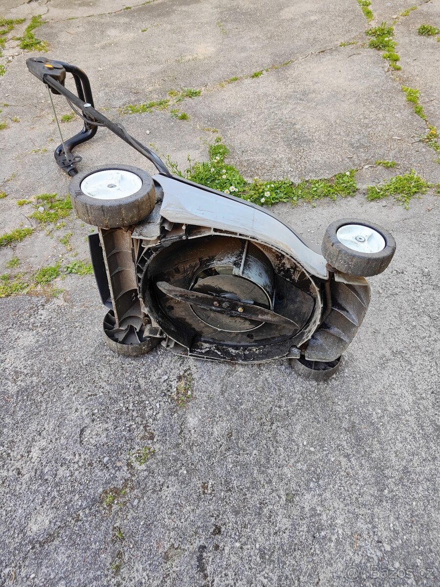 Prodám sekačka Honda