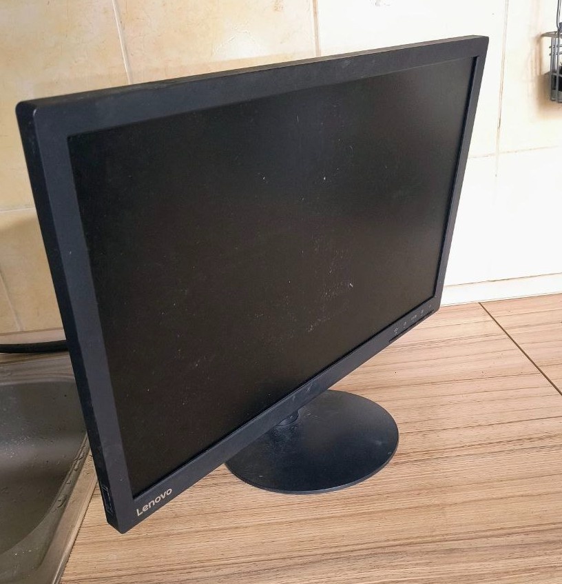 Monitor Lenovo T2224dA