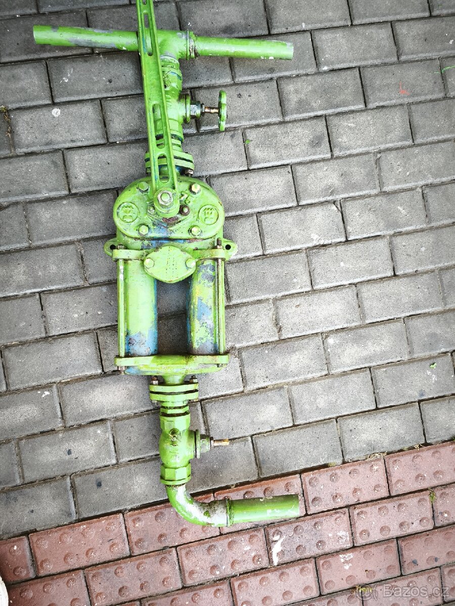 RUČNÍ PUMPA NA VODU SIGMA